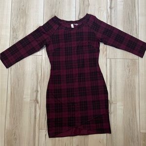 Forever 21 dark purple plaid mini dress. Size Medium